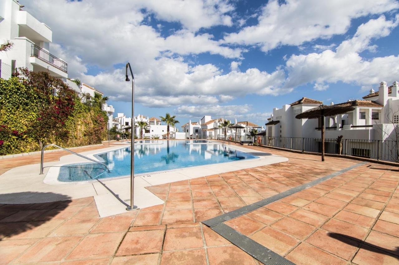 2149-Amazing Groundfloor 3 Bedrooms On Golf, Pools Alcaidesa Kültér fotó