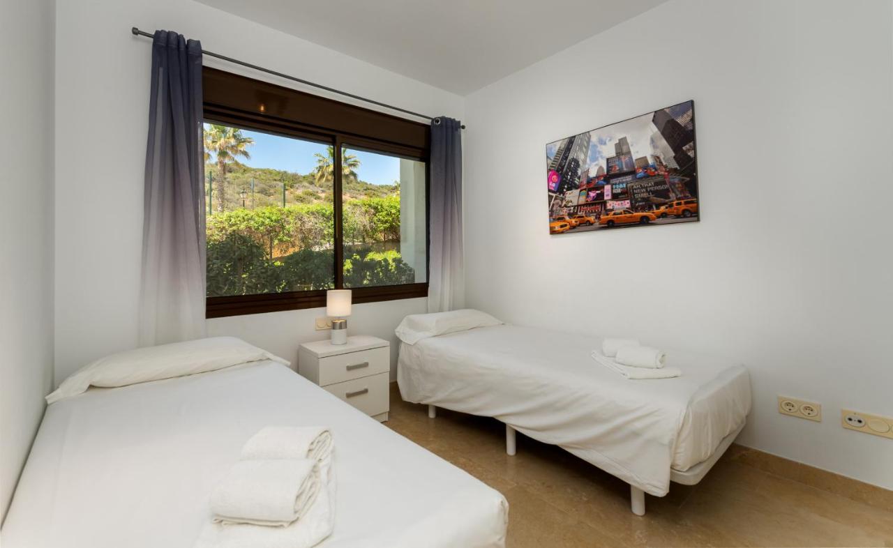 2149-Amazing Groundfloor 3 Bedrooms On Golf, Pools Alcaidesa Kültér fotó